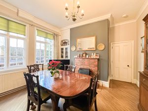 Photo 25- click for photo gallery